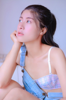 《妈妈的外遇》免费观看全集
